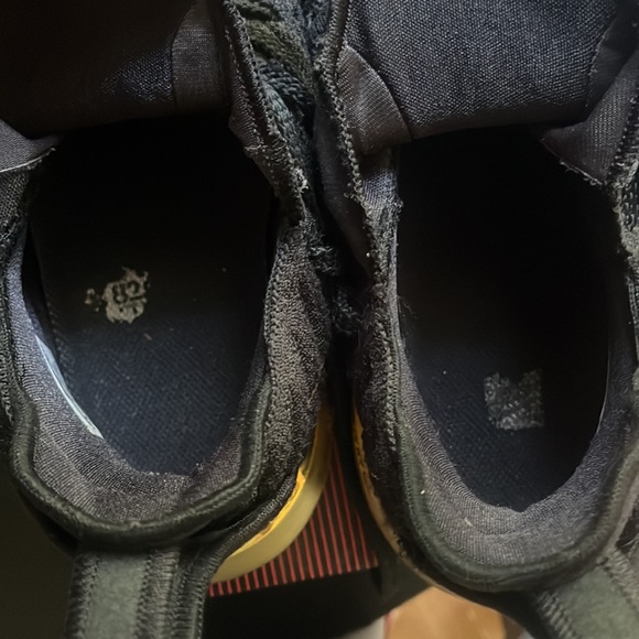 Lebron 16